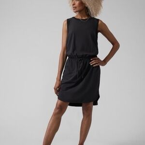 Athleta Rincon Dress in Black Sz S